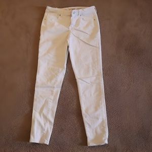 Cat and Jack girls size 16 white skinny jeans